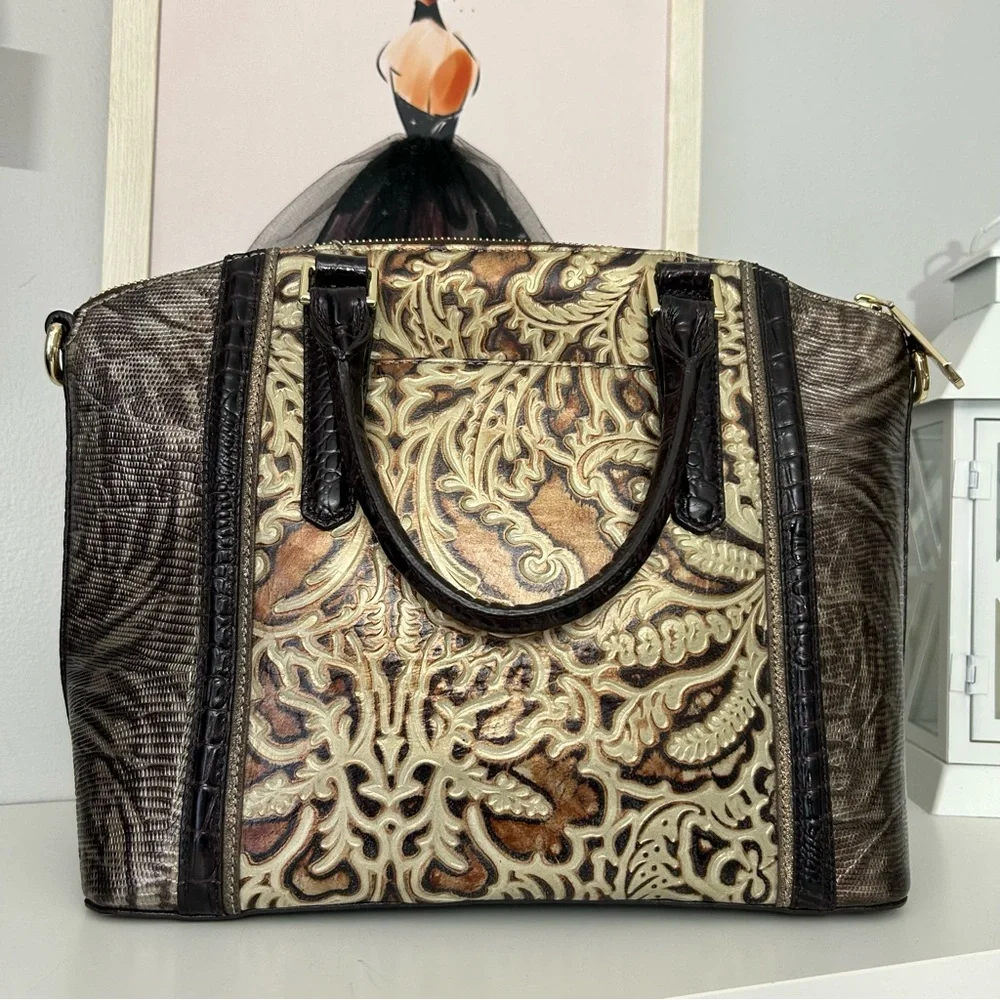 ❌SOLD❌Brahmin Duxbury Gold Bel Canto Satchel - Picture 13 of 14